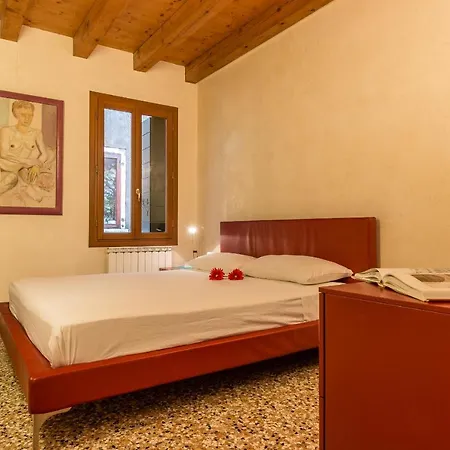 Rialto Mercato A Family In Like At *